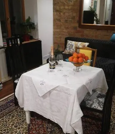 Art Illery Apartment *